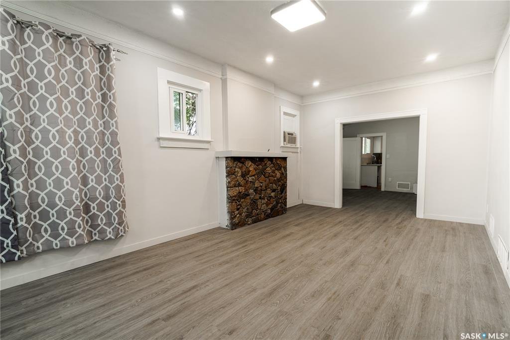 Caswell Hill 社区投资型独栋出售 · 101 28th Street W——林与唐地产 - 7